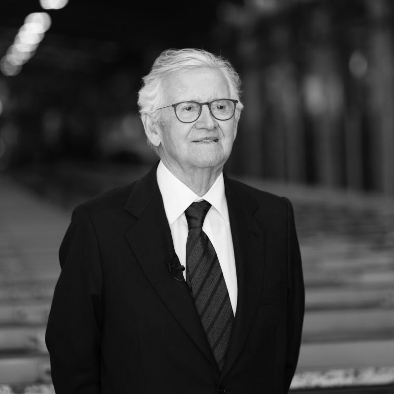 Nota de Pesar pelo falecimento do Comendador Avelino Gonçalves do Carmo, fundador do Grupo Navarra