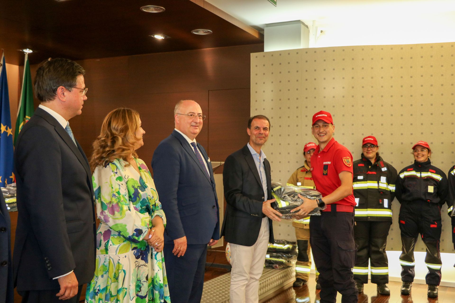 Bombeiros de Vila Verde recebem equipamentos de proteção individual